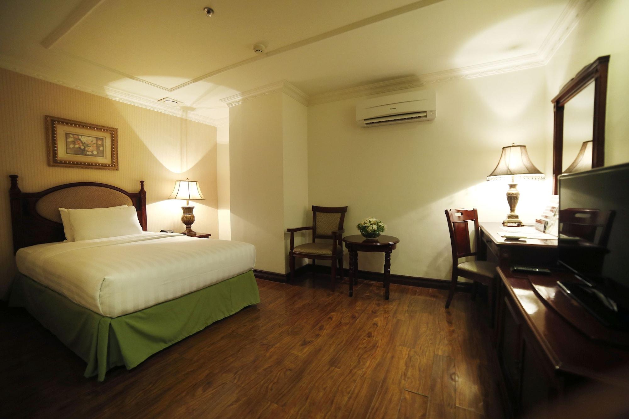 Villa Caceres Hotel Naga  Extérieur photo