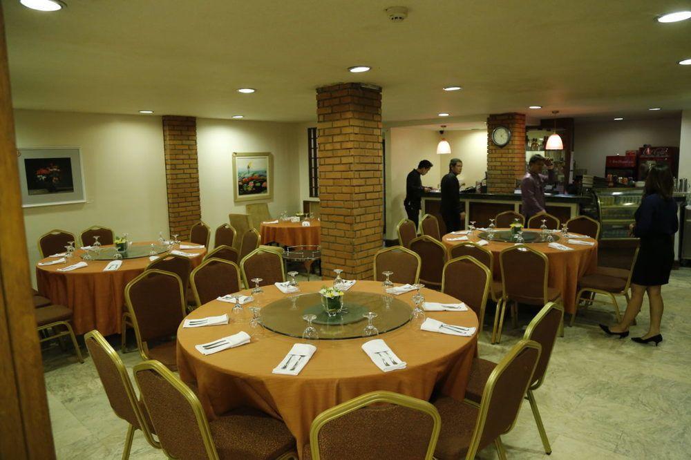 Villa Caceres Hotel Naga  Extérieur photo
